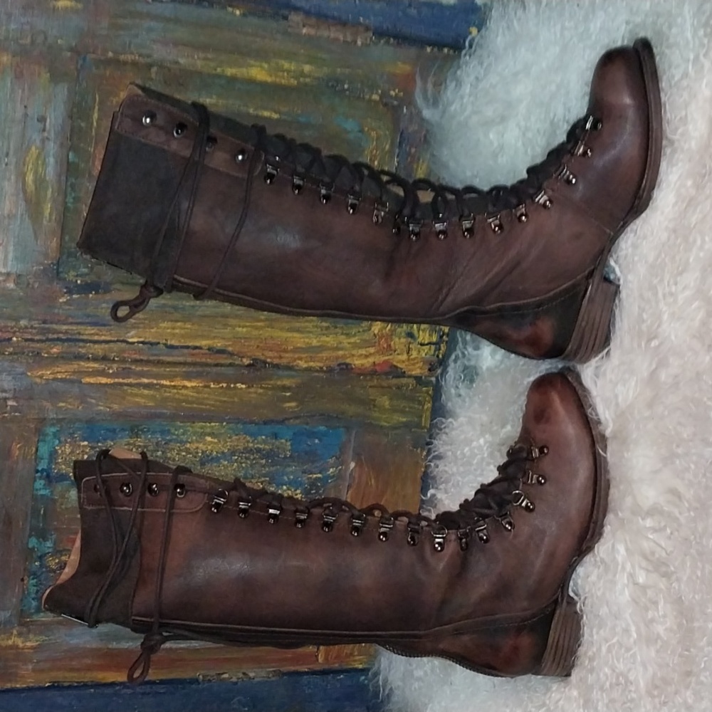 Freebird Raphael genuine distressed brown leather lace up boots, size 9
